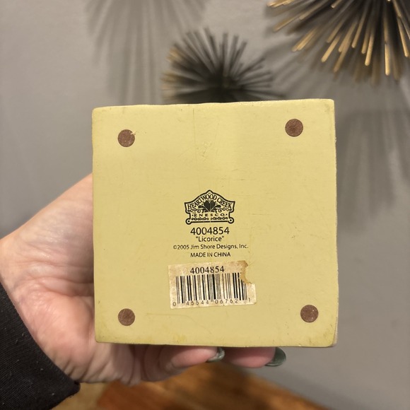 Jim Shore Dog Figurine Heartwood Creek "Licorice" Black Lab  2005 Enesco 4004854 - Picture 6 of 9